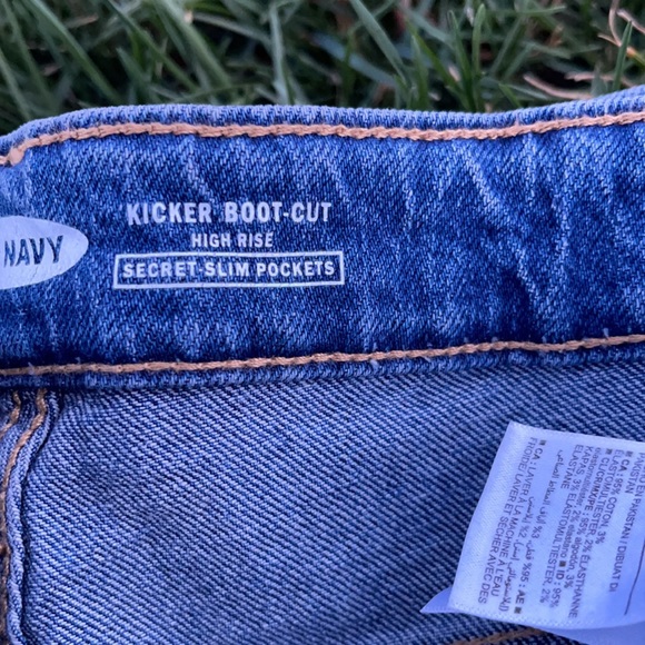 Light blue high rise old navy boot cut jeans - Picture 4 of 4